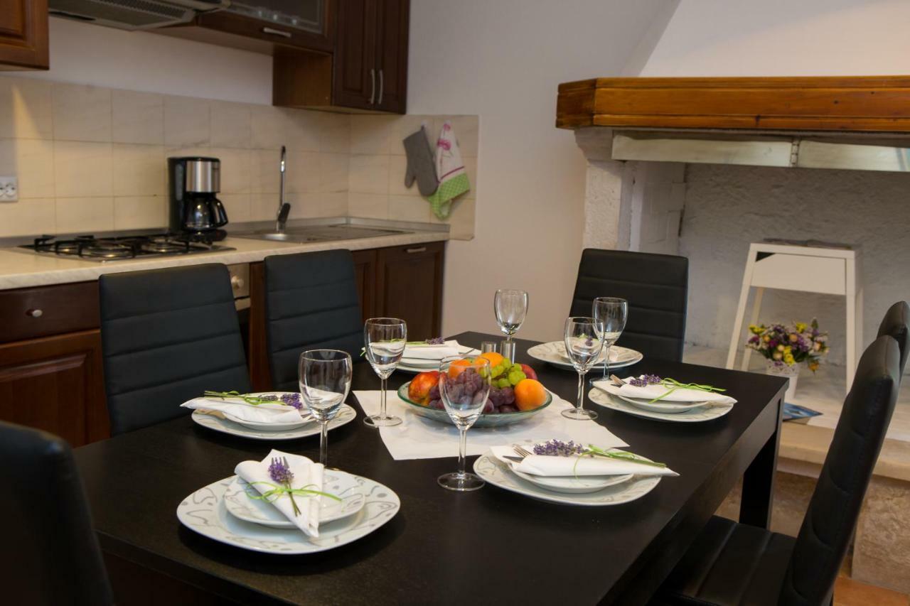 Apartman Girasol Pula Apartment ภายนอก รูปภาพ
