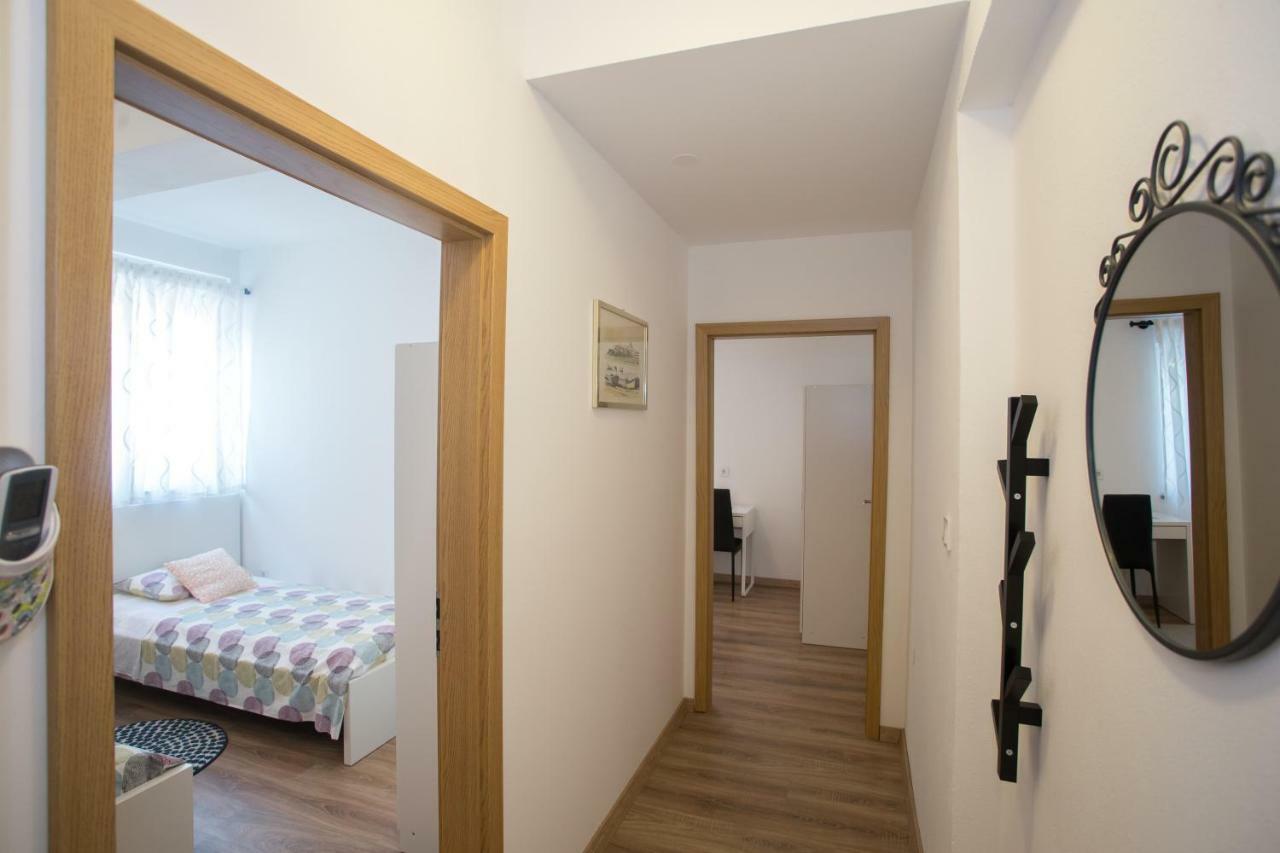 Apartman Girasol Pula Apartment ภายนอก รูปภาพ