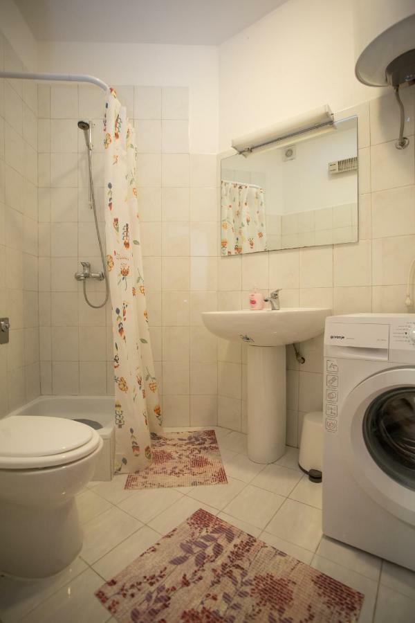 Apartman Girasol Pula Apartment ภายนอก รูปภาพ